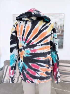 Forever 21 Men Tie-Dye Hoodie in Black, Yellow & Teal